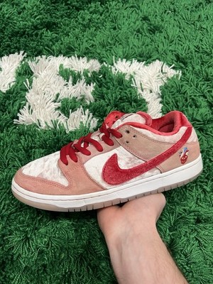 Nike SB Dunk Low Strangelove Skateboards Size 9M Used | SHIPS FAST