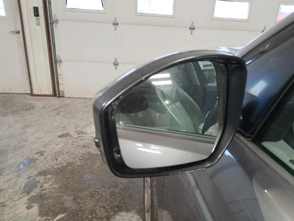 Espejo retrovisor de puerta izquierdo usado se adapta a: Land Rover Discovery Sport 2017 charco térmico eléctrico Foto 2 de 4