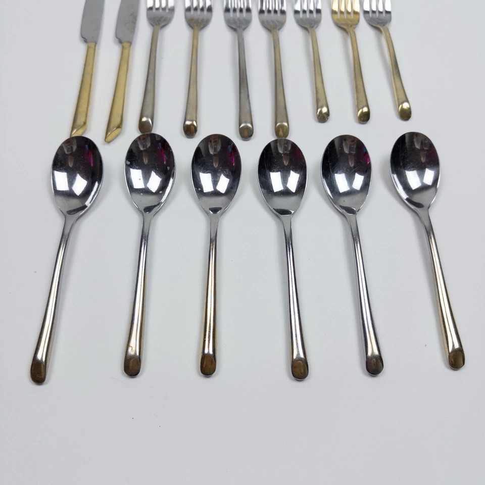 15 Pc Towle Living Collection WAVE  Stainless Flatware - Image 2 of 4