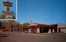 Fredericksburg Virginia Thunderbird Motor Inn 1960-70s cars vintage postcard