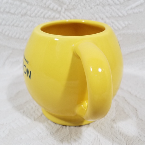 Taza promocional de película Evolution 2001 rara con cara feliz sonriente amarilla de 3 ojos - Imagen 5 de 12