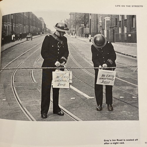 The Blitz The Photography Of George Rodger 1990 London Blitz English People - Picture 9 of 12