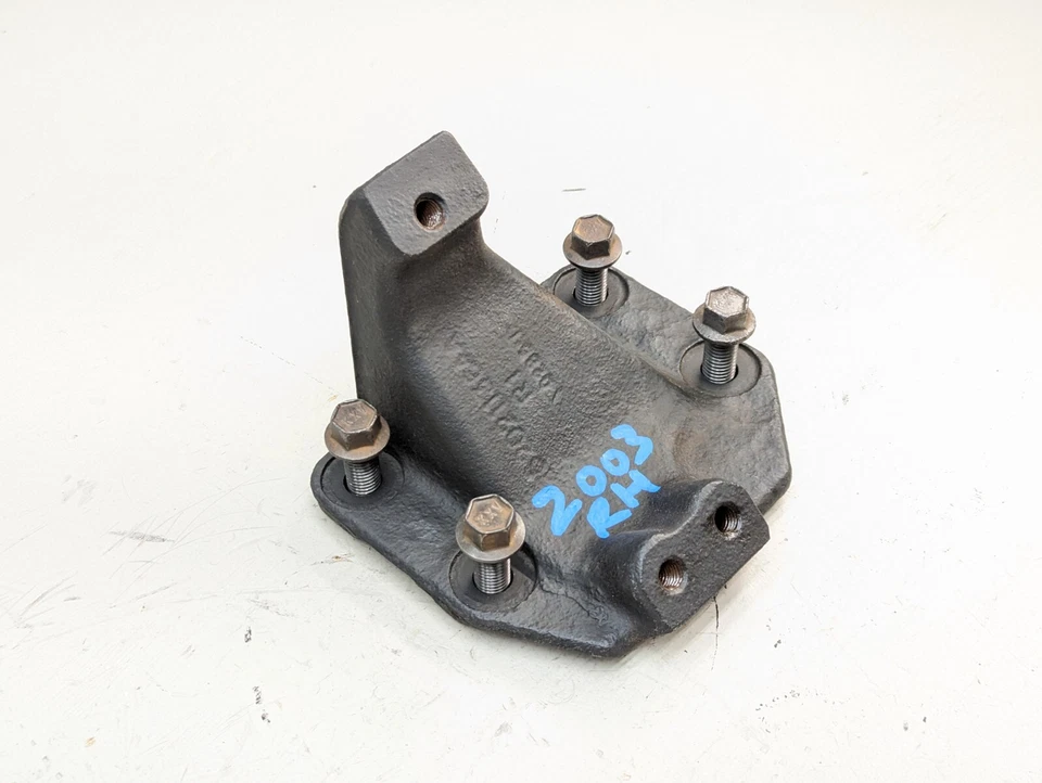 Engine Mount Bracket 2003 Common Rail Dodge Ram Cummins Diesel 5.9L 52021136AA Foto 2 de 4