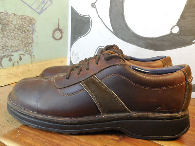 Clarks Brown Leather Casual Oxfords Men display picture 1