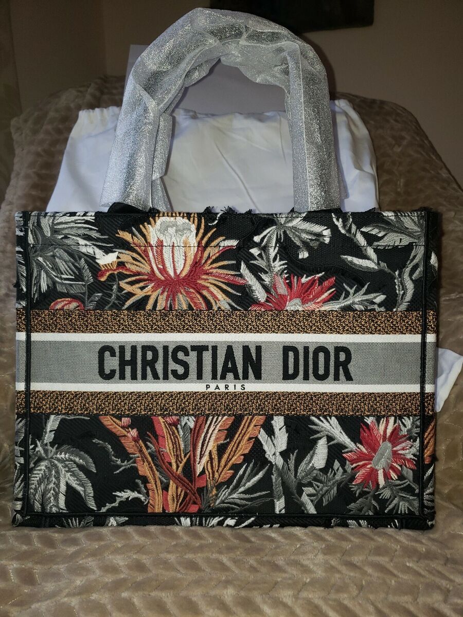 CHRISTIAN DIOR BOOK TOTE LIMITED EDITION, EMBROIDERED CANVAS CHRISTIAN DIOR BOOK TOTE LIMITED EDITION, EMBROIDERED CANVAS