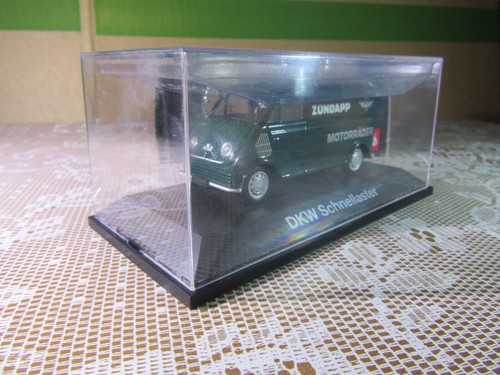 831Z Schuco 02399 China DKW 3=6 Publicidad Premiumclassixxs App Moto Verde 1: - Imagen 15 de 17