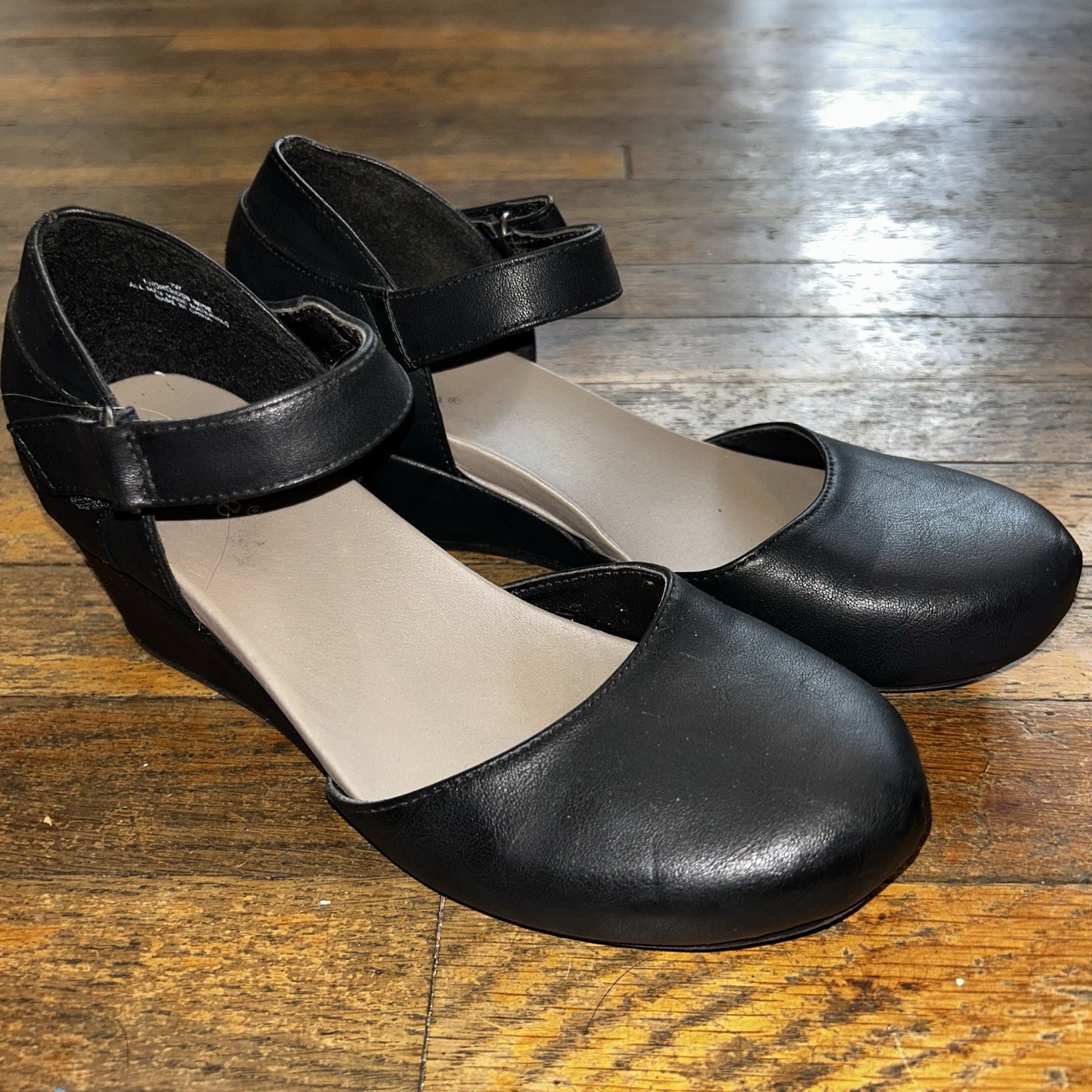 Nicole Pixie wedge Sandals - image 1