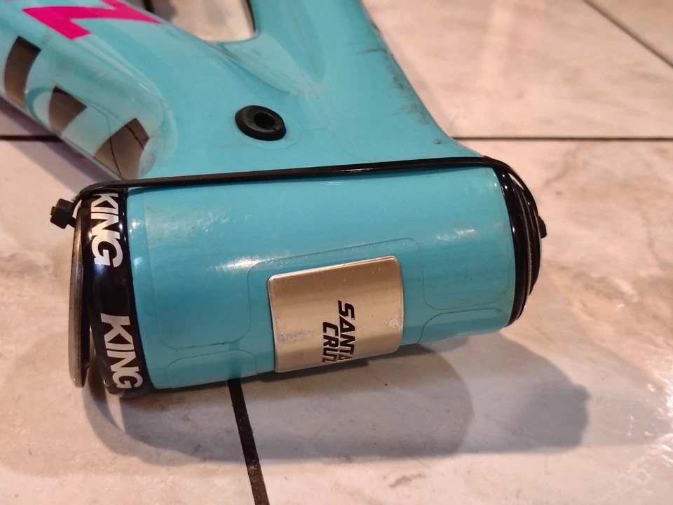 Cuadro de bicicleta de montaña Santa Cruz Nomad C carbono suspensión completa 27,5” mediano 2015 Foto 2 de 4