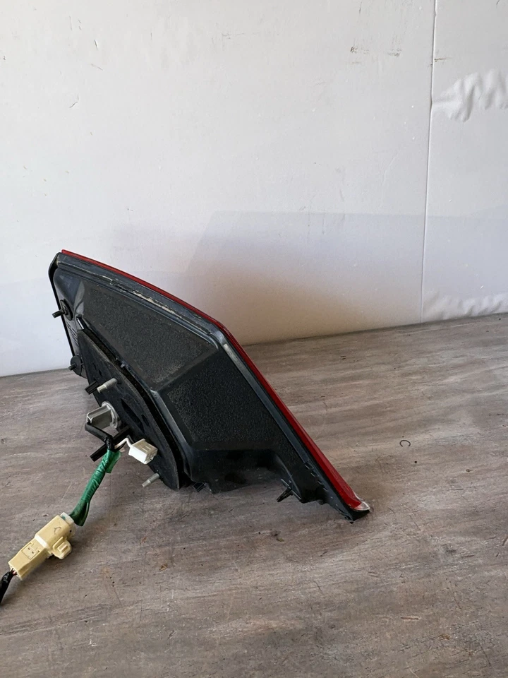 Conjunto de luz trasera interior izquierda lado conductor Lexus ES350 ES300h 2013-2015 - ¡Bonito! Foto 4 de 4