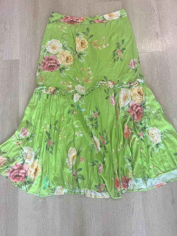 PAPAYA Floral Green Maxi Skirt Size Large - Image 3 of 4