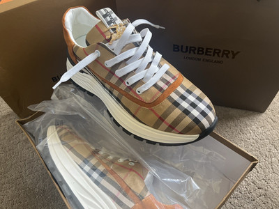 Burberry Men s Beige/Black/Red Plaid Low Top Lace-Up Athletic Sneakers w/ Box
