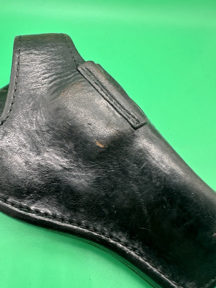 Funda Smith and Wesson B30 94 diestro cuero negro resistente con lazo para cinturón Foto 4 de 4