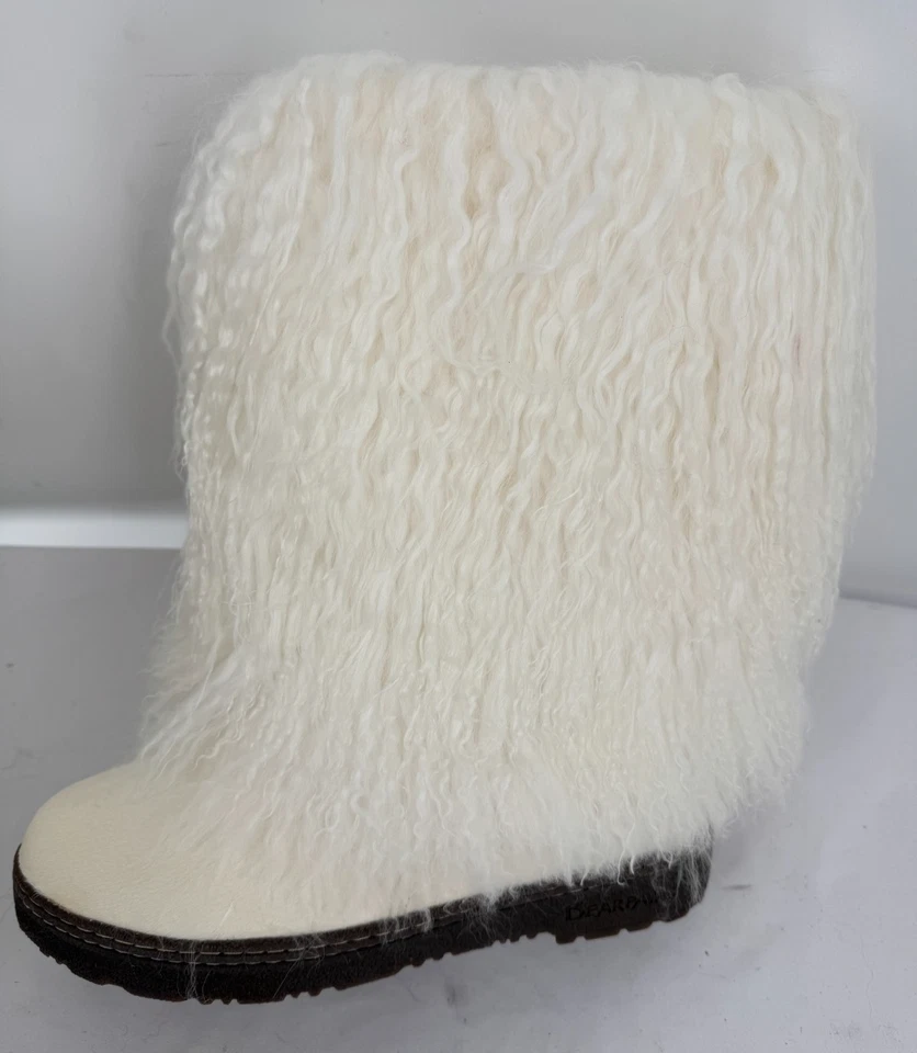 NIB BEARPAW Boetis ll White Curly Lamb Fur Wool Lined Snow Boots Womens Sz 9 - Image 2 of 4