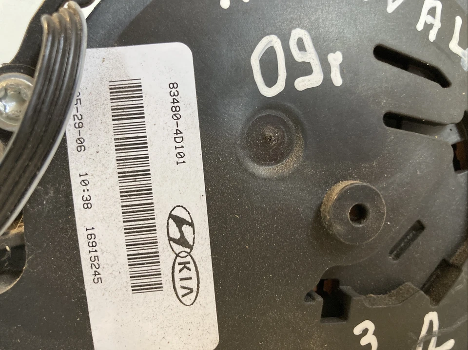 Kia Carnival Sliding Door Motor Rear Right 83480-4D101 Genuine 2.9 Crdi 06-2012 - Image 3 of 4