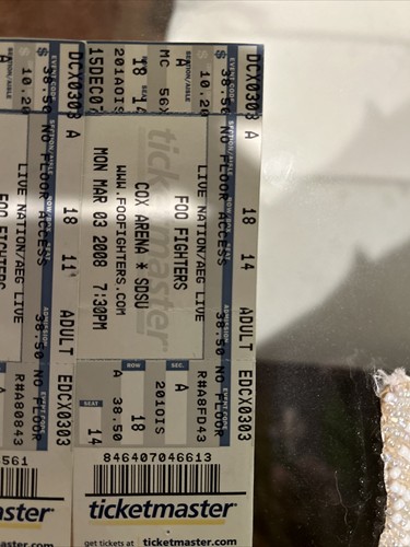 Nostalgic Foo Fighters Concert tickets From 2000 - Picture 2 of 6