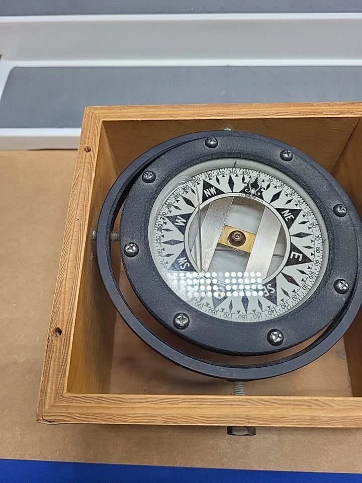 Brújula Marítima Dirigo Vintage Compass & Instrument Co. Seattle, WA con caja de madera Foto 2 de 4