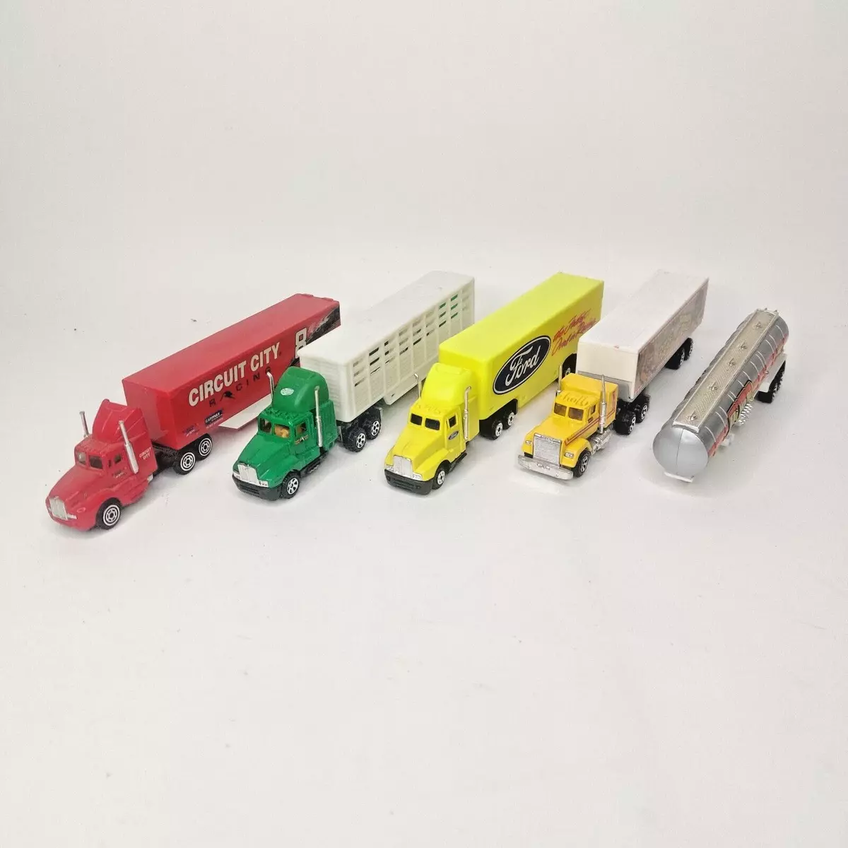 Road Champs Semi Truck 1 87 Scale Diecast Circus Pilot Circuit
