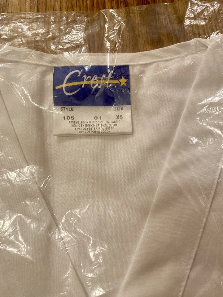Vintage Crest Scrubs Top Medical V Neck Style 105 New in Package White Size XS - Image 2 of 4