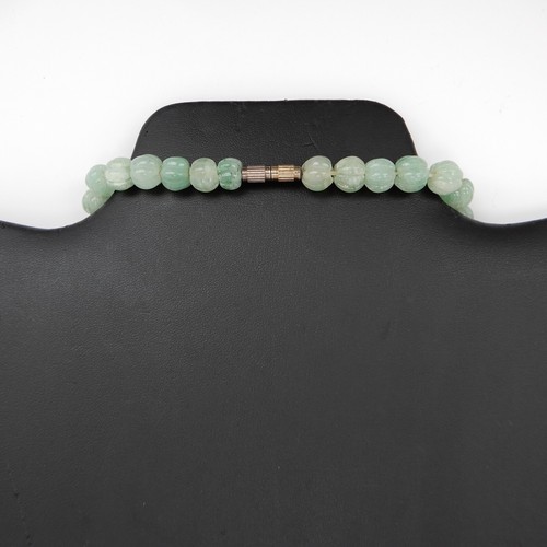 Carved Green Jade Graduated 12mm Pumpkin Bead Necklace 30” Barrel Clasp 124 gr - Picture 6 of 11