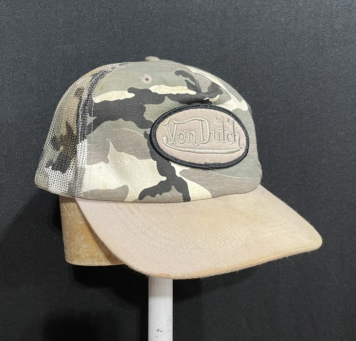 Distressed Von Dutch Snow Winter Camo Mesh Snapback Trucker  display picture 1