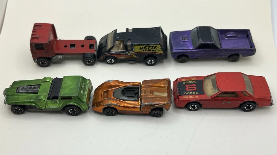 Lot Of 16 Hot Wheels - 14 Are Red Lines - Cars, Trucks, Van & Jeep - Image 2 of 4