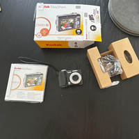 Kodak EasyShare Z1485 IS 14MP Compact Camera Black, 5x Optical Zoom, 3in LCD