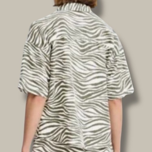 Shirt Short Sleeves Animal Print Womens Casual Relaxed Fit B.YOUNG Size 8-12 UK - Picture 16 of 21