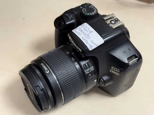 Canon EOS 1300D DSLR - 18-55mm Objektiv beschädigt Digitalkamera