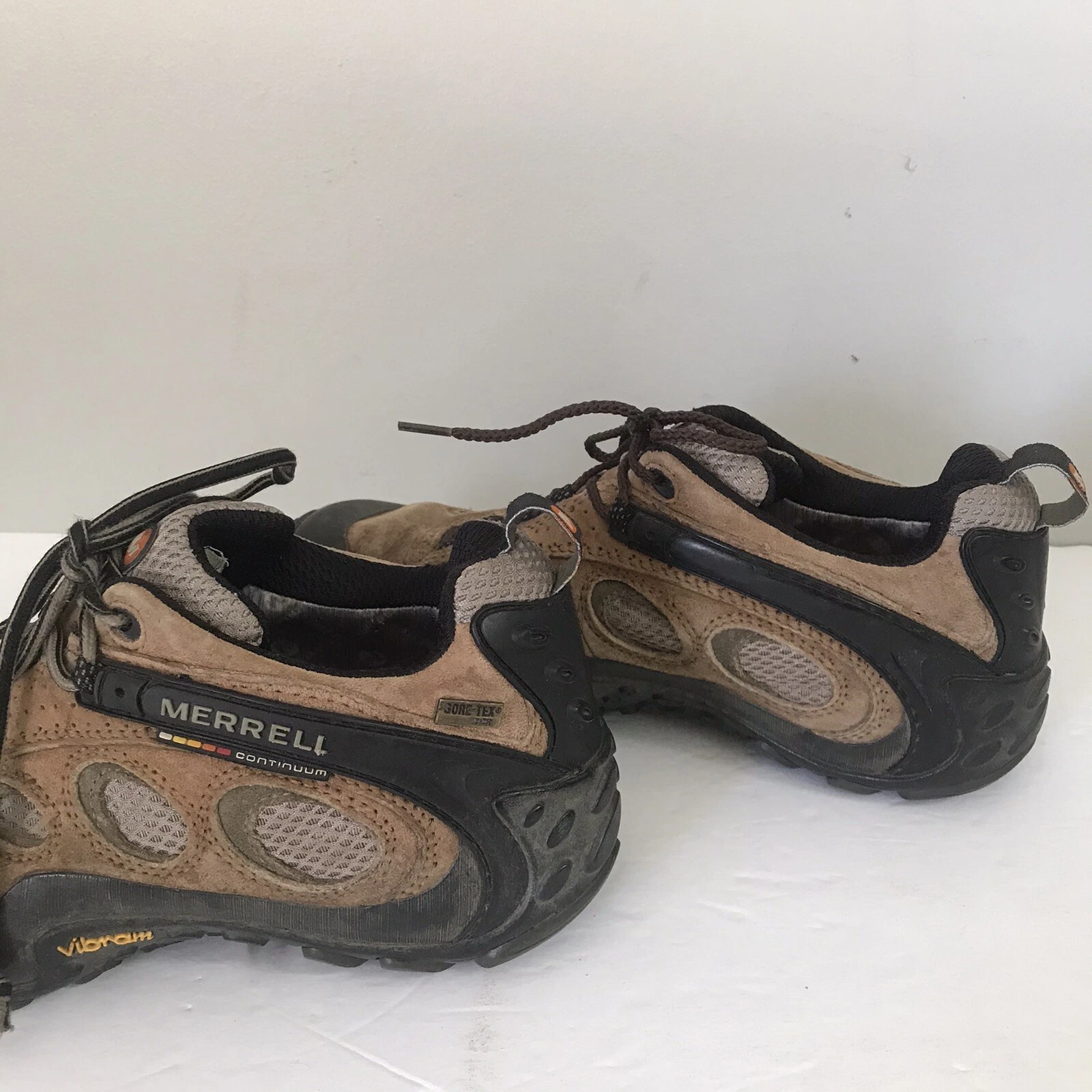 merrell vibram continuum gore-tex vented shoes