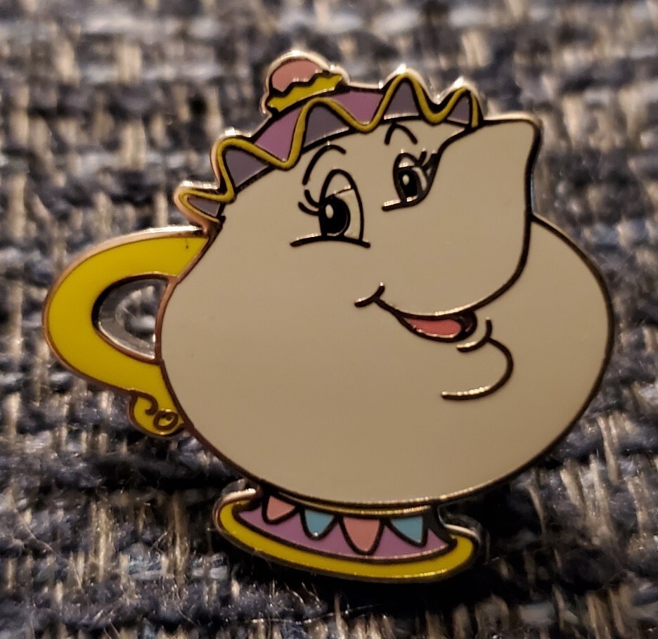 Disney DLP Mrs. Potts Cast Lanyard Pin from Beauty and the Beast DLRP Paris