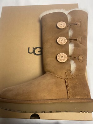 UGG Womens Bailey Button Triplet II 1016227 CHESTNUT