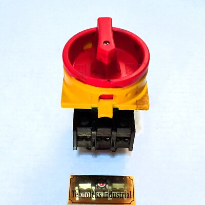 KLOCKNER MOELLER P1-32  DISCONNECT  SWITCH 600VAC / 32A