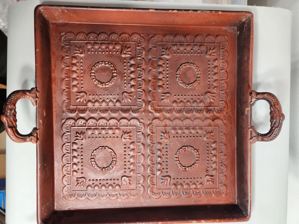 Metal square serving tray 12.5" w/handles rust colour relief cast iron heavy GUC - Image 2 of 4
