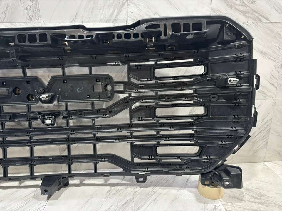 2022 2024 GMC SIERRA 1500 AT4 GRILLE OEM FRONT CENTER GRILL W/ CAMERA ...