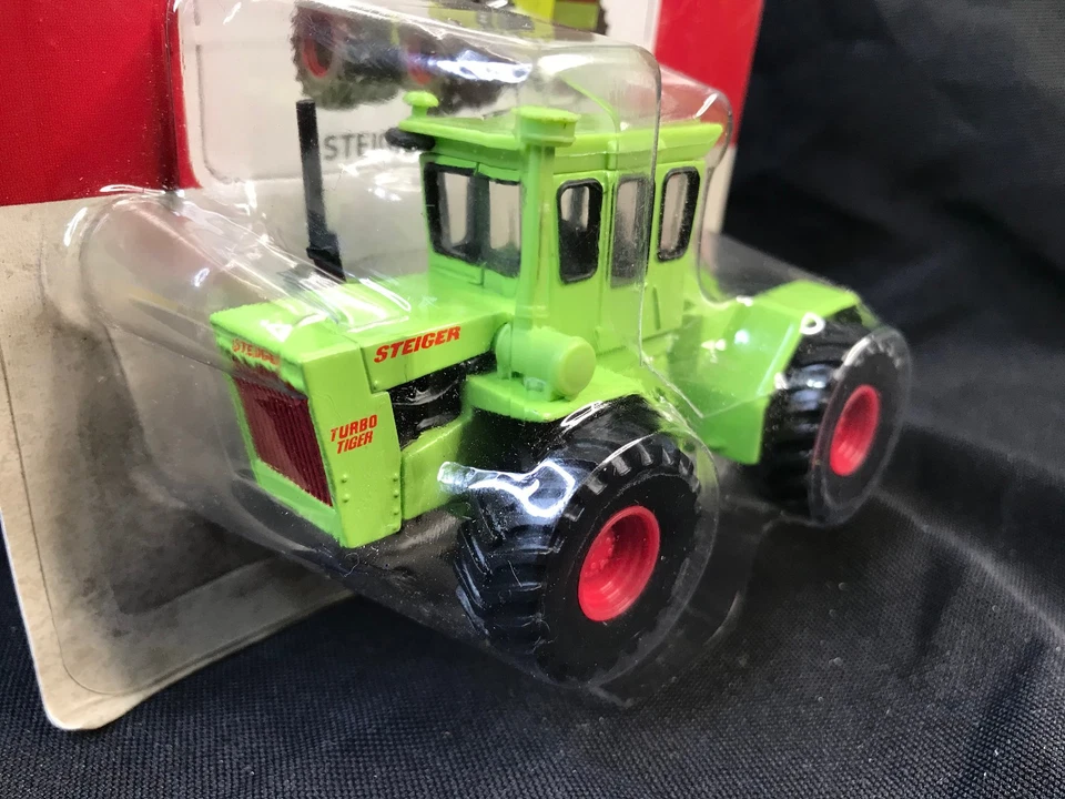 Ertl Case iH Steiger Turbo Tiger 4WD 1:64 - Image 4 of 4