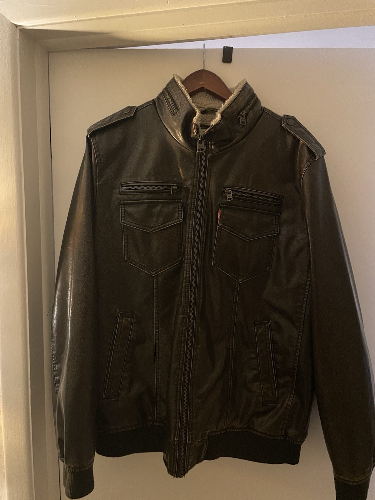 Levi’s Oversized Brown Leather Jacket Shearling L… - image 4