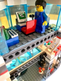 LEGO CITY: Airport (7894) + Airplane - 2006 Retired - 95% Complete- PLEASE READ