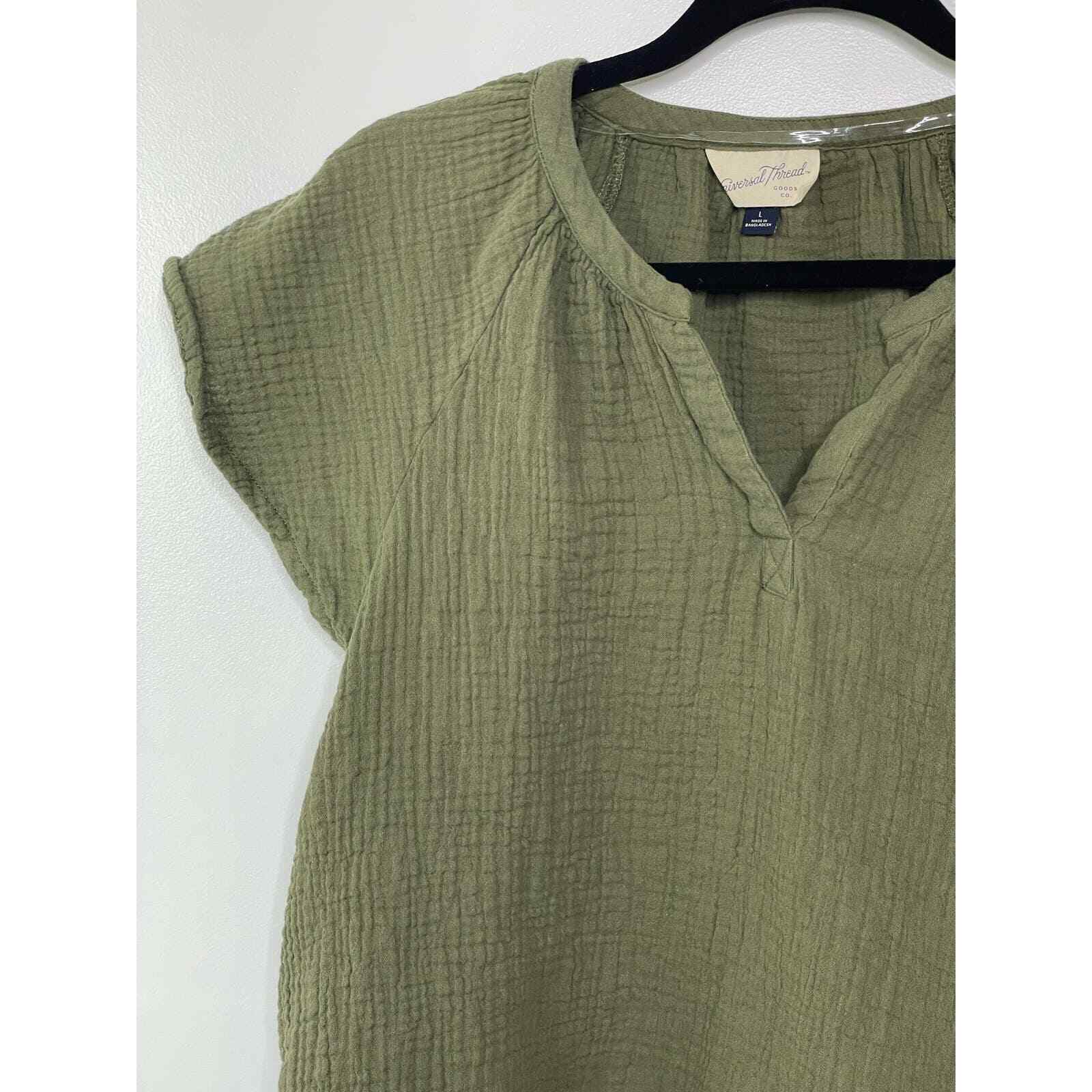 Universal Thread Blouse V-Neck Flutter Sleeves Bo… - image 4