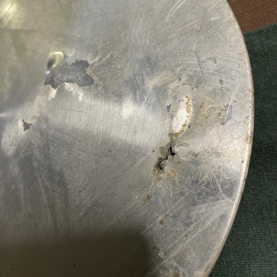 Tapacubos tapacubos tapa central rueda suburbana camioneta GMC Chevrolet 4x4 1992-1999 15650047 OEM Foto 2 de 4