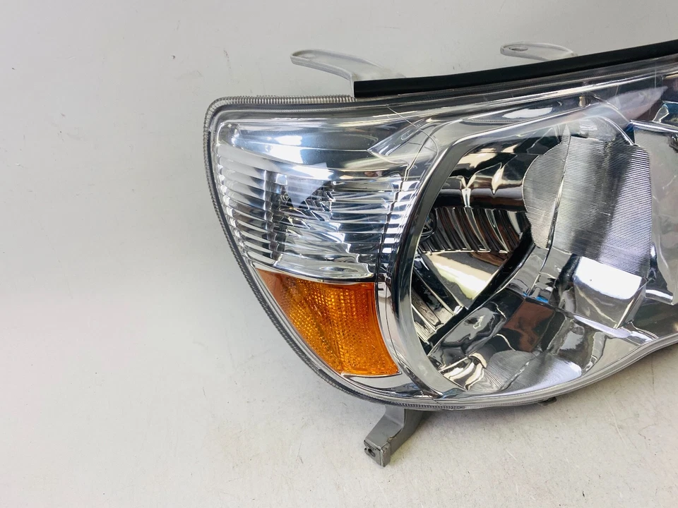 Faro halógeno derecho U para Toyota Tacoma 2005 2006 2007 2008 2009 2010 Foto 2 de 4