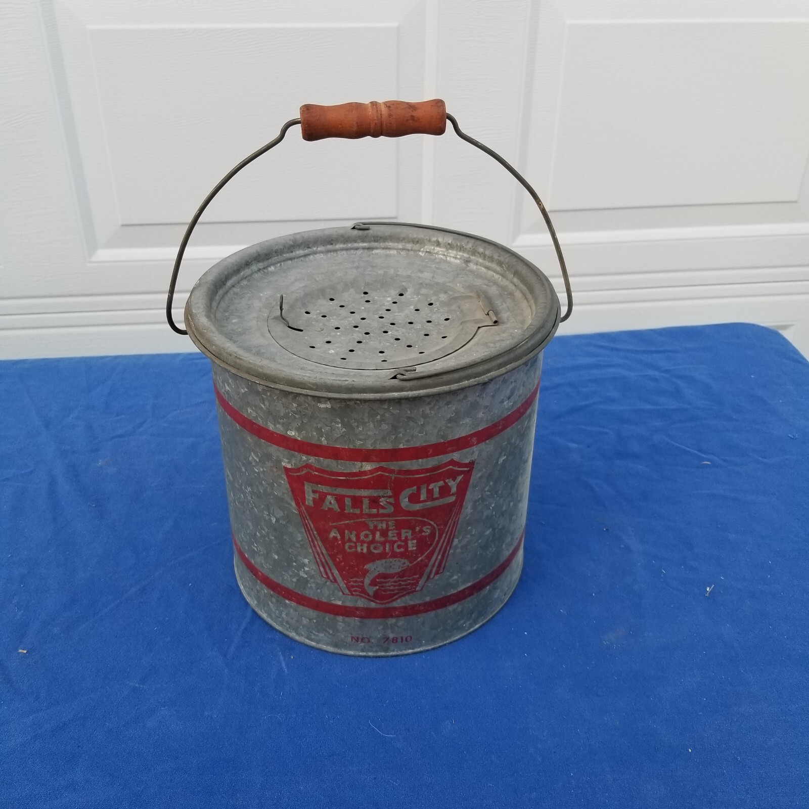 Vintage Falls City Angler's Choice NO. 7810 Metal Pail Minnow Bucket eBay