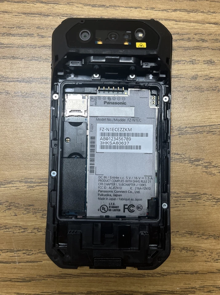 Computadora móvil Panasonic FZ-N1ECEZZKM Foto 2 de 3