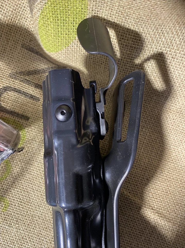 Safariland FN FNS 40 Or 9mm ALS Holster RH M3 TLR Surefire X200/300 Light - Image 4 of 4