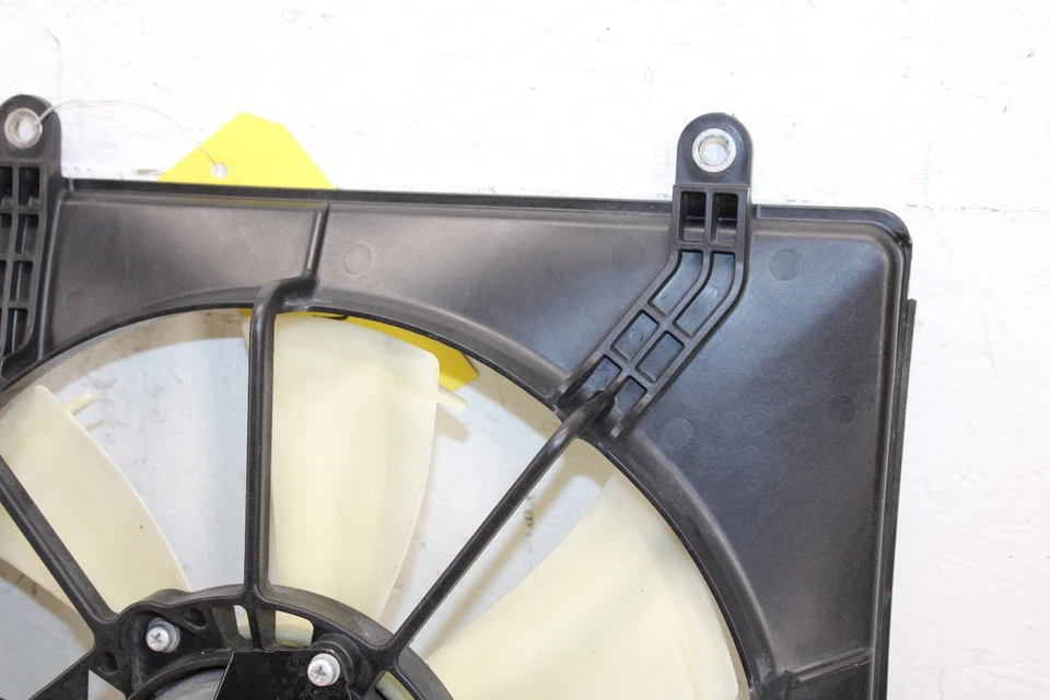 2015-2020 Acura TLX 2.4l Radiator Fan Set OEM MA52 - Image 2 of 4