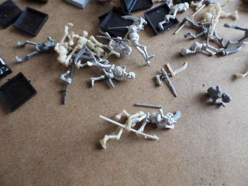 Citadel Warhammer fantasy wargaming plastic figures classic Undead Skeletons - Picture 4 of 9