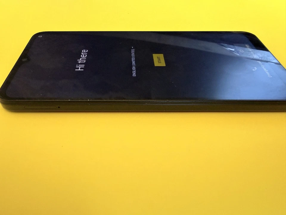 Motorola Moto E13 64Go Noir Débloqué Double SIM Android 13 Très Bon État - Photo 4/4