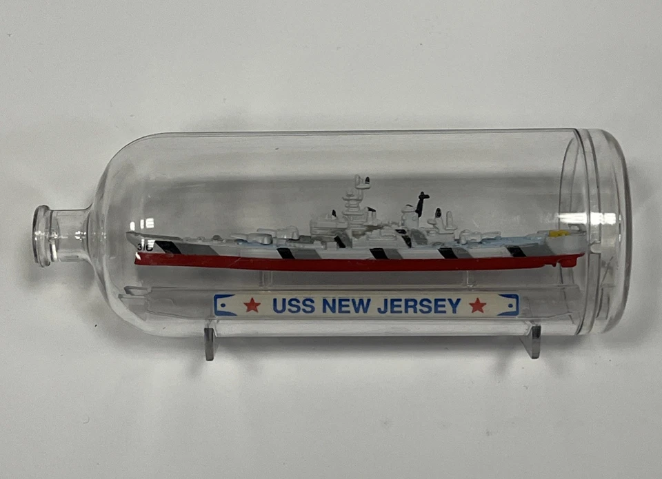 Micro Machines Galoob 1991 Ship In A Bottle USS New Jersey Battleship Ship Toy - Image 2 of 3