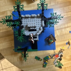 LEGO Castle: Forestmens River Fortress 6077 95% Comp W/ Manual Box Inserts READ