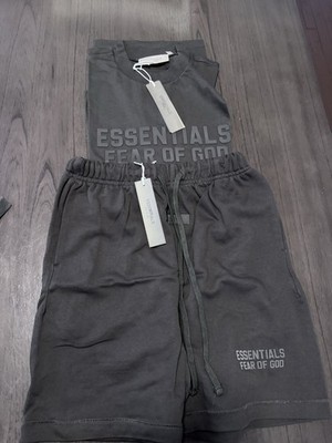 Fear of God Essentials Dark Gray T-Shirt & Shorts Set (Large)