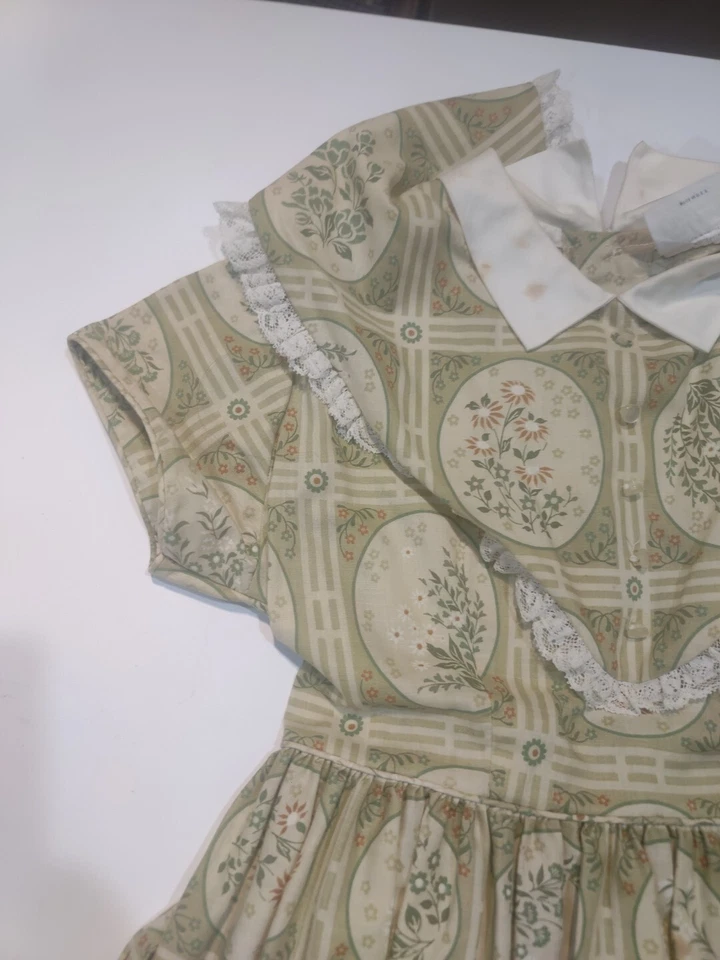 Vintage Girls Dress Size 6 1960s Cinderella Brand Floral light Green  - Image 2 of 4